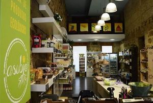 Asubío, tienda de productos ecológicos at Asubio in Verin