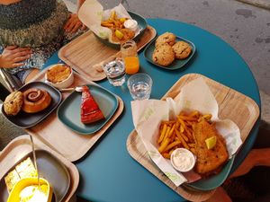 Tofish and chips + desserts  at L'Ethiquete in Nantes