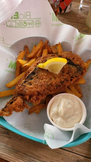 Tofish and chips (Vegan bien sur) at L'Ethiquete in Nantes
