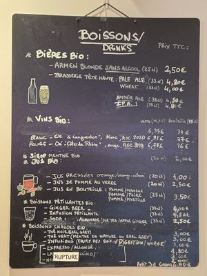 Drinks menu at L'Ethiquete in Nantes