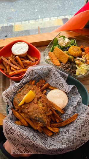 Lunch at L'Ethiquete in Nantes