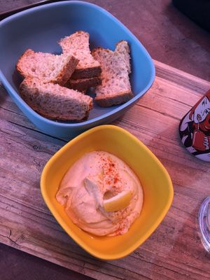Hummus at L'Ethiquete in Nantes