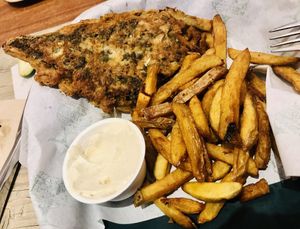 Tofish and chips 😋 at L'Ethiquete in Nantes