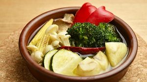 Ajillo. アヒージョ。 at Queen's Healthy Diner in Nagoya