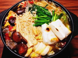 Spicy hot pot, finish hot pot with Ramen. For one person 2,500yen.  You need to make a reservation! From 2 people is available. 2名様より、スパイシー鍋ご予約頂けま at Queen's Healthy Diner in Nagoya