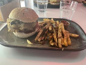 Bem me quer (veganizado)  at Pim Pam Pum in Portimao