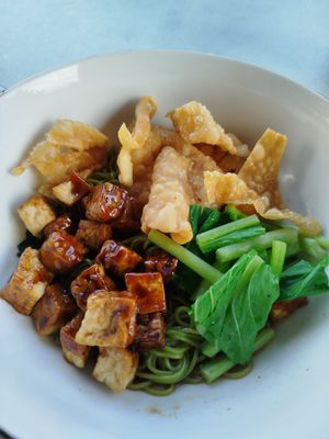 Rico rico at Omiiku Mie 24 Jam in Ubud