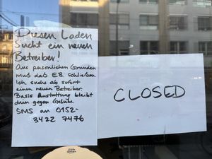 closed sign  at The Evil Burrito in Dresden