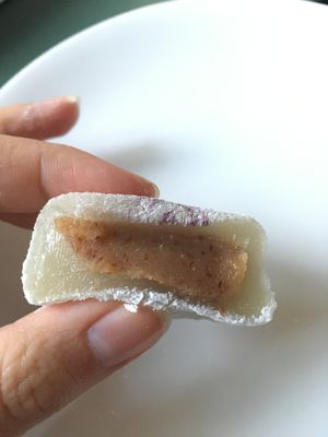 almond mochi at La Maison du Mochi - Cherche Midi in Paris