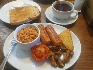 Vegan breakfast at The Plantation Restaurant & Tea Rooms in Polperro