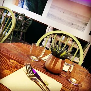 détails at Wholywood in Paris