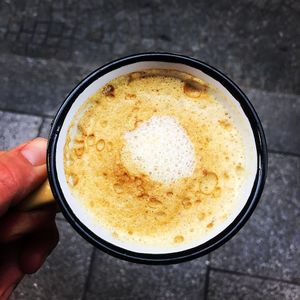 golden latte at Wholywood in Paris