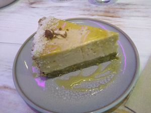 Choco lime cheesecake at Wholywood in Paris