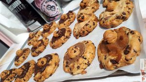 Cookies monsters ! at Wholywood in Paris