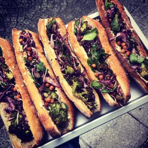 sandwich libanais at Wholywood in Paris