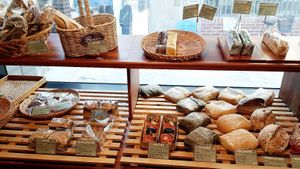 Display of bakery products at April and May 45 꽃피는 4월 밀익는 5월 in Busan