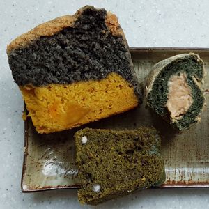 Slices of Pumpkin Cube & Matcha Poundcake & Mugwort Bread at April and May 45 꽃피는 4월 밀익는 5월 in Busan