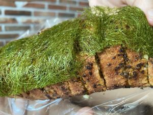 감태 garlic baguette  at April and May 45 꽃피는 4월 밀익는 5월 in Busan