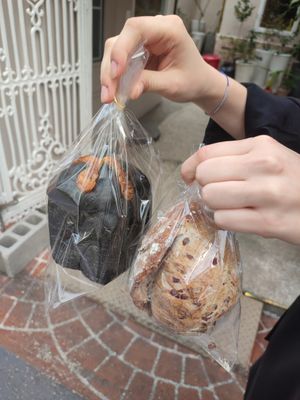 Good bread! #Veganuary at April and May 45 꽃피는 4월 밀익는 5월 in Busan