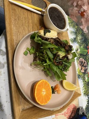 Open abandon sand which. So much salad!  at April and May 45 꽃피는 4월 밀익는 5월 in Busan