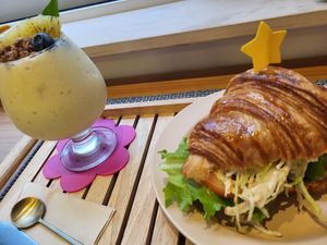  at April and May 45 꽃피는 4월 밀익는 5월 in Busan