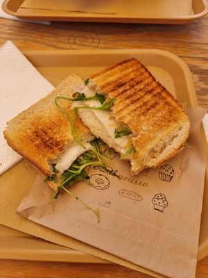  at Capatoast in Catania