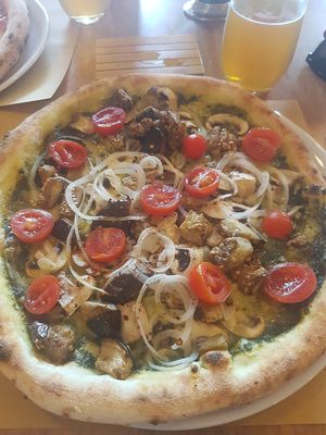 'Veg' vegan pizza 🍕 at Marrobbio in Sliema
