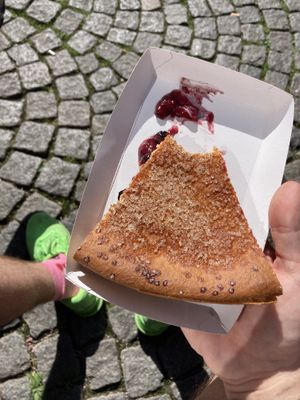 Bosvruchten vlaai  at Bisschopsmolen in Maastricht