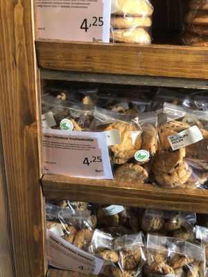 Vegan fruit cookies🍋🍇  at Bisschopsmolen in Maastricht