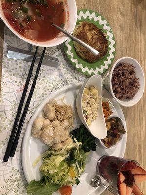 A mix of hot and cold dishes, all vegan  at Agri in Hiroshima