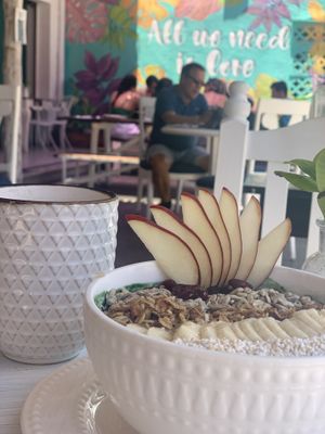 The Caperucita bowl but with the green smoothie in it. 😋 at Mangata in Puerto Morelos