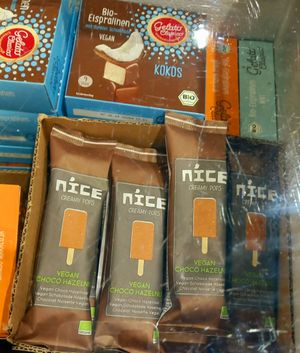 veganes eiskonfekt und haselnusseis am stiel at SuperBioMarkt in Dusseldorf