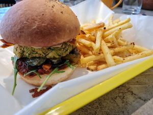 Soul lit burger at Gives a Fork in Geneva