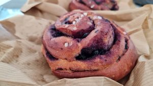 Blueberry treat at Gives a Fork in Geneva