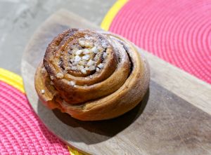 Cinnamon Roll at Gives a Fork in Geneva