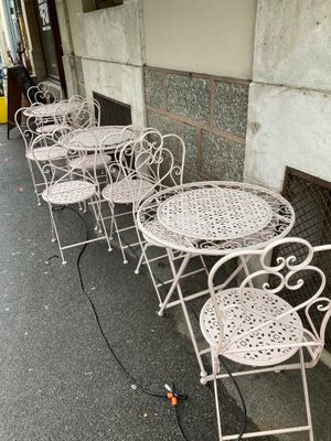  at Gives a Fork in Geneva