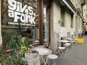 Entrance + outdoor seating  at Gives a Fork in Geneva
