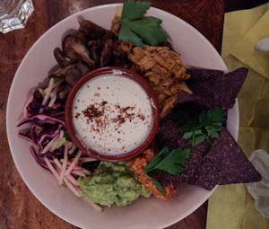 Plat mexicain avec "poulet" Vegan made in CH at Gives a Fork in Geneva