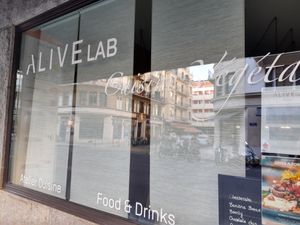 Exterior at Gives a Fork in Geneva