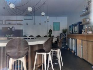 Interior (when closed) at Gives a Fork in Geneva