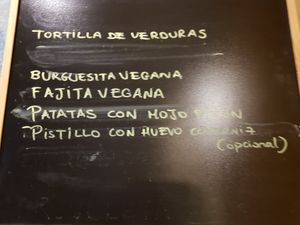 Tapas veganas at El bar de Nino in Granada