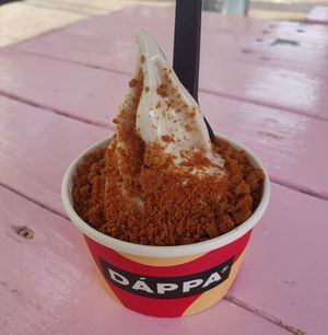 Strawberry cheesecake at DÁPPA in East London