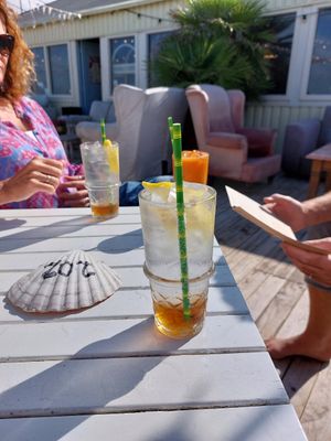 Yuzu vanilla (sooo good!) at Pele Surf Shack in Hook Of Holland