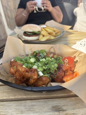 Bloemkool in kruidig jasje. Jammie!   at Pele Surf Shack in Hook Of Holland