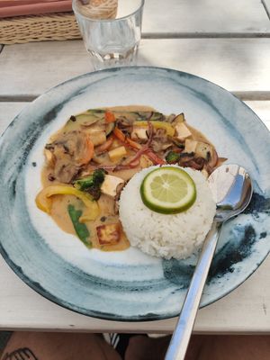 Wok "My Thai" with tofu at Urban Kitchen in Heidelberg