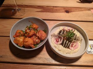 Crispy cauliflower and falafel at O Gambuzino in Lisbon
