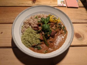 Jungle curry at O Gambuzino in Lisbon
