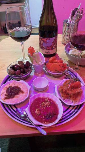 Prato de entradas #Veganuary at O Gambuzino in Lisbon