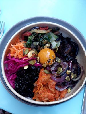 The bimibap (unreal) at O Gambuzino in Lisbon