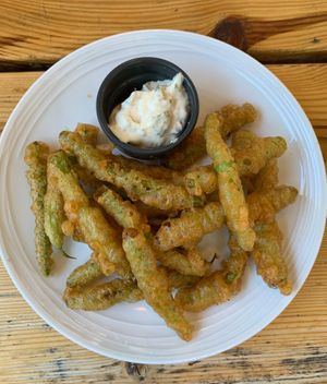 Peixinhos da horta at O Gambuzino in Lisbon